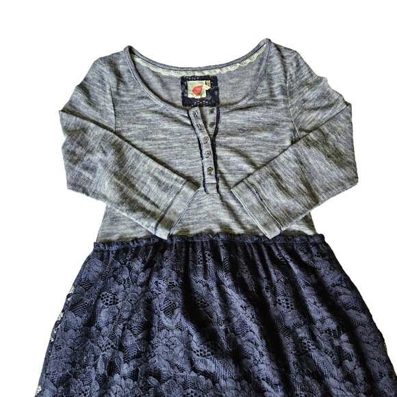 NWT Lilka Anthropologie Navy Lace and Knit Dress size Small - Picture 5 of 15